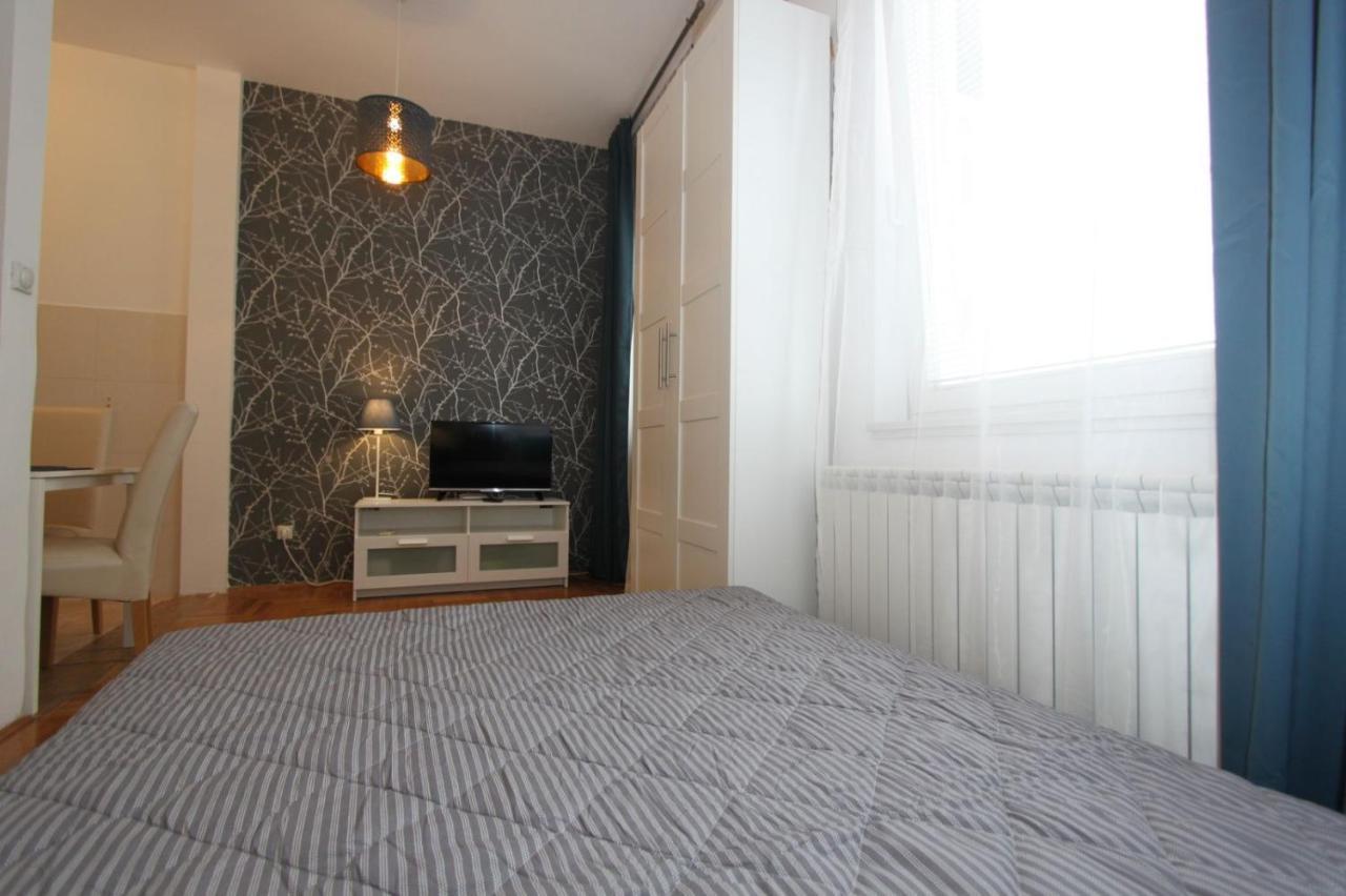 Apartment Bg Arena Belgrado Buitenkant foto